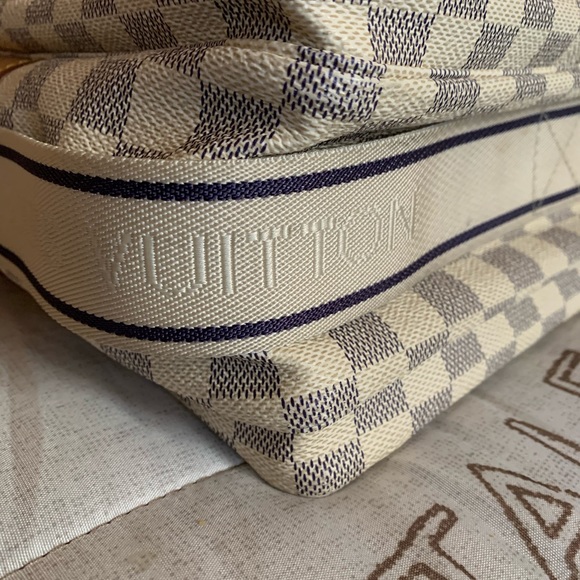 ***SOLD***100% LV Damier Azur Naviglio Messenger - Picture 6 of 16